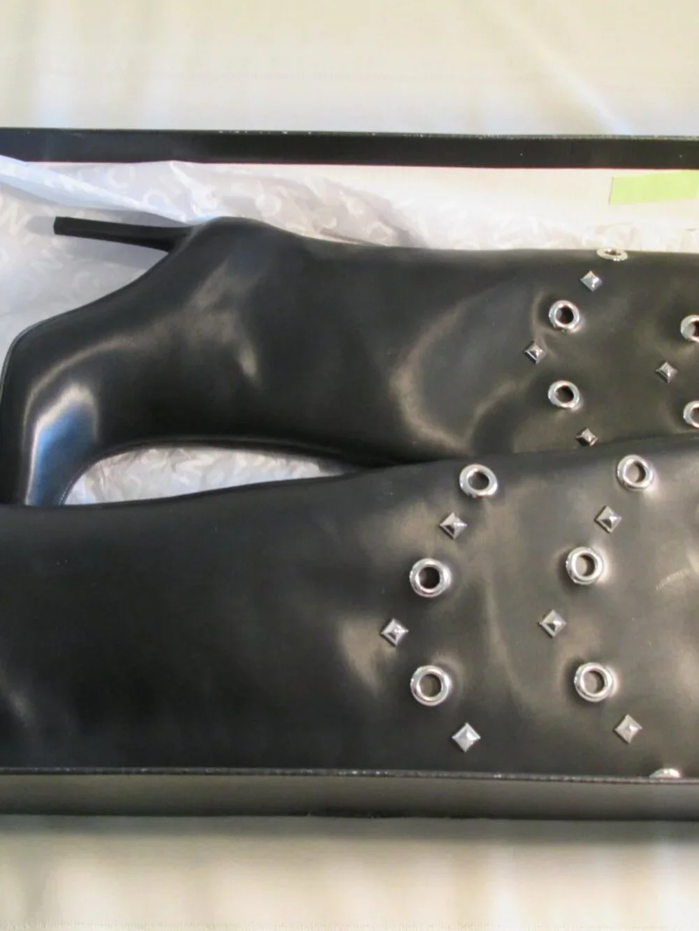 I.N.C. Saiqa Grommet Knee High Boots NIB Sz 6 - Picture 10 of 10